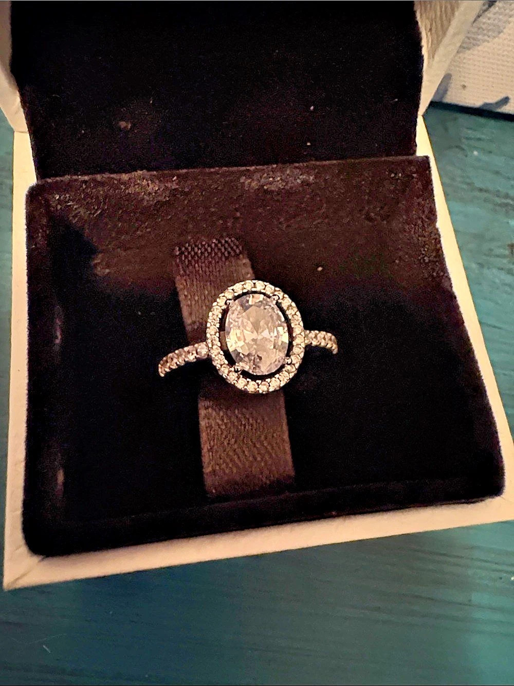 PANDORA Oval Sparkling Halo Statement Ring Silver & Clear